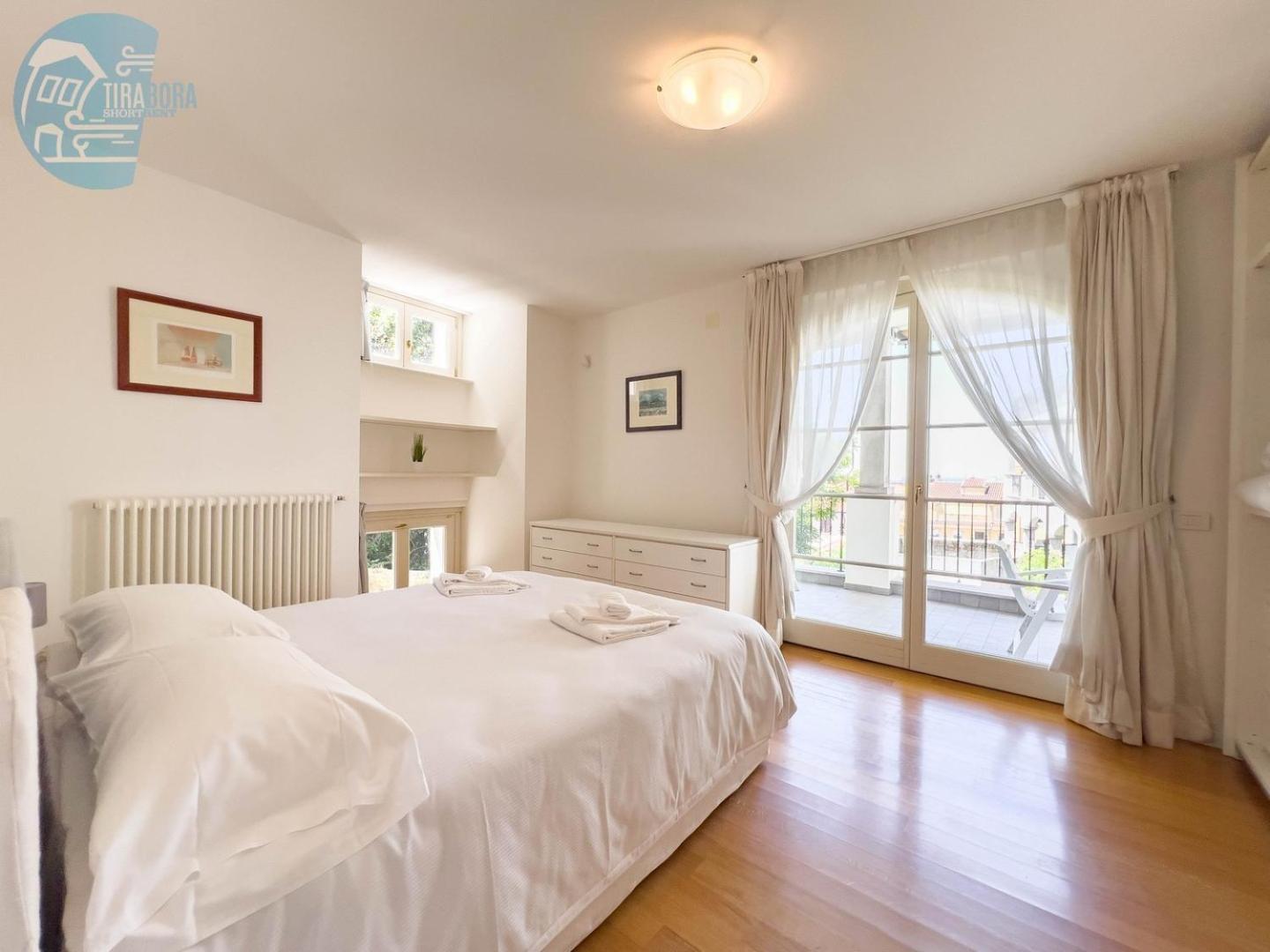 Cattedrale 5 Tirabora Short Rent Daire Trieste Dış mekan fotoğraf