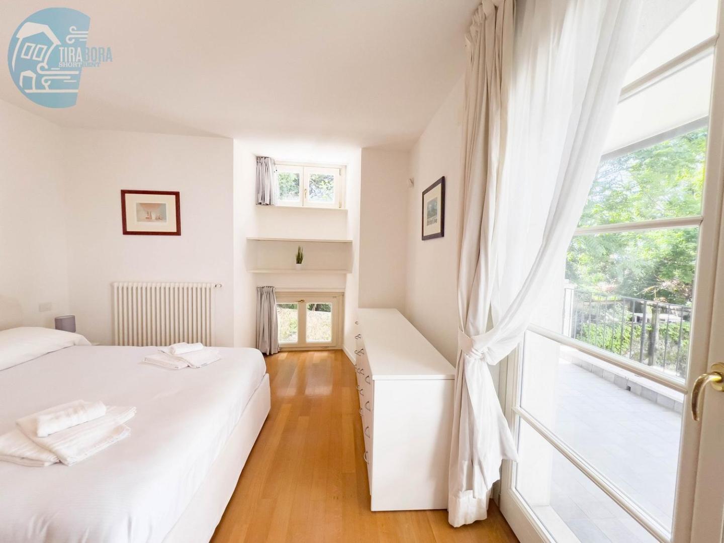 Cattedrale 5 Tirabora Short Rent Daire Trieste Dış mekan fotoğraf