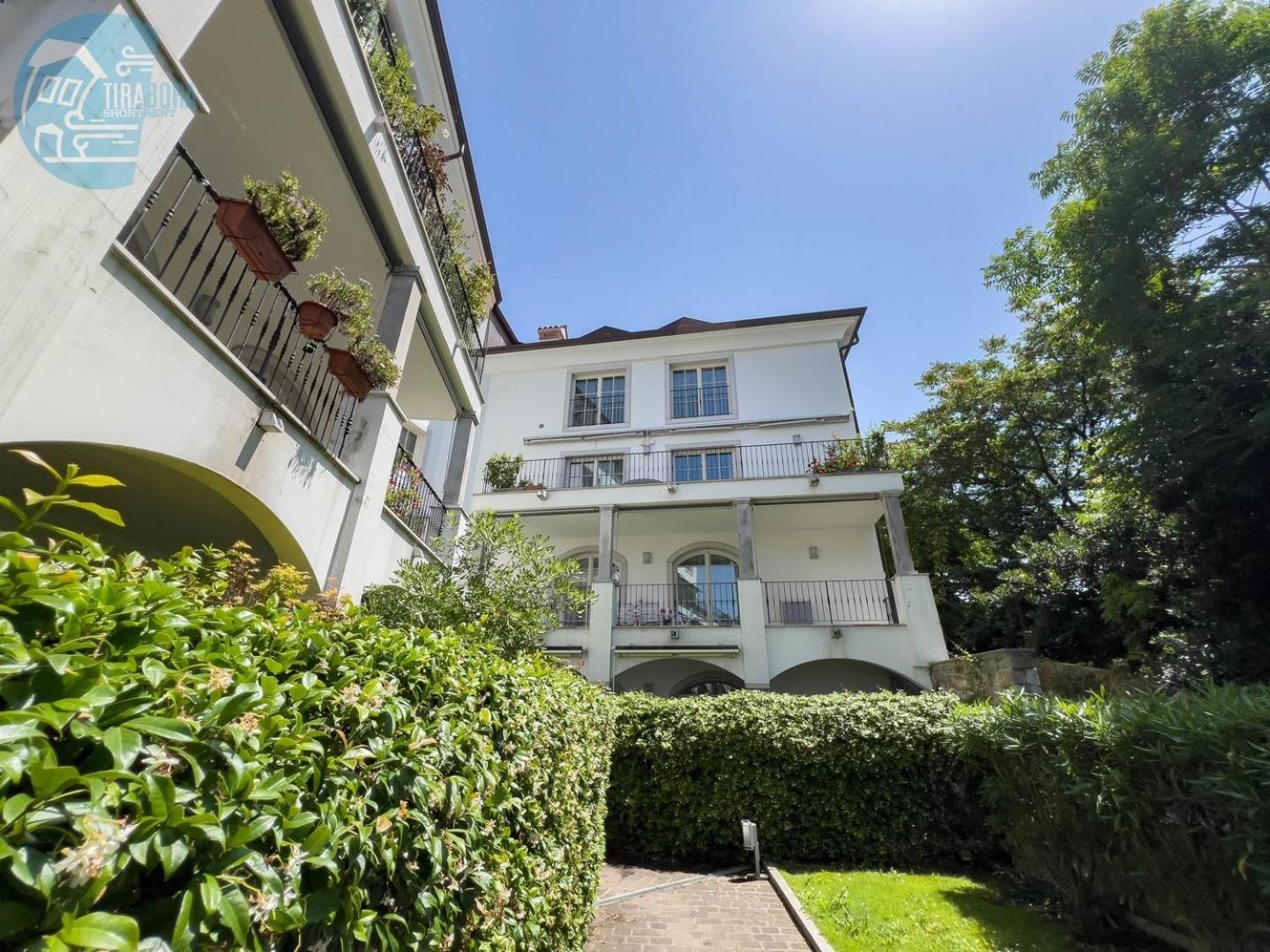Cattedrale 5 Tirabora Short Rent Daire Trieste Dış mekan fotoğraf
