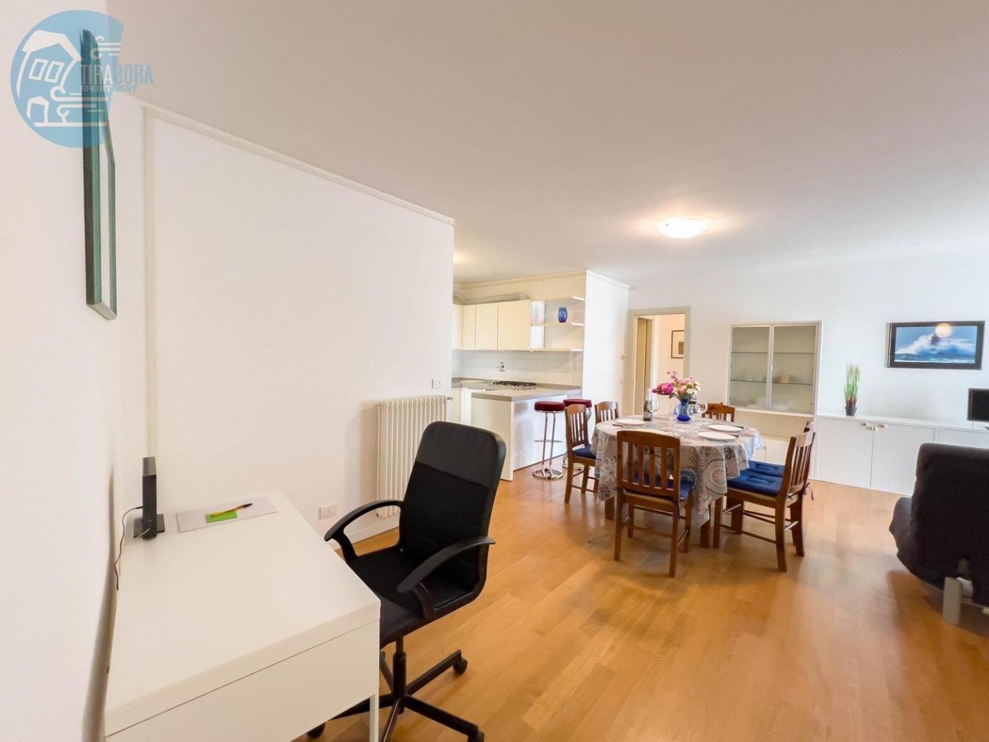 Cattedrale 5 Tirabora Short Rent Daire Trieste Dış mekan fotoğraf