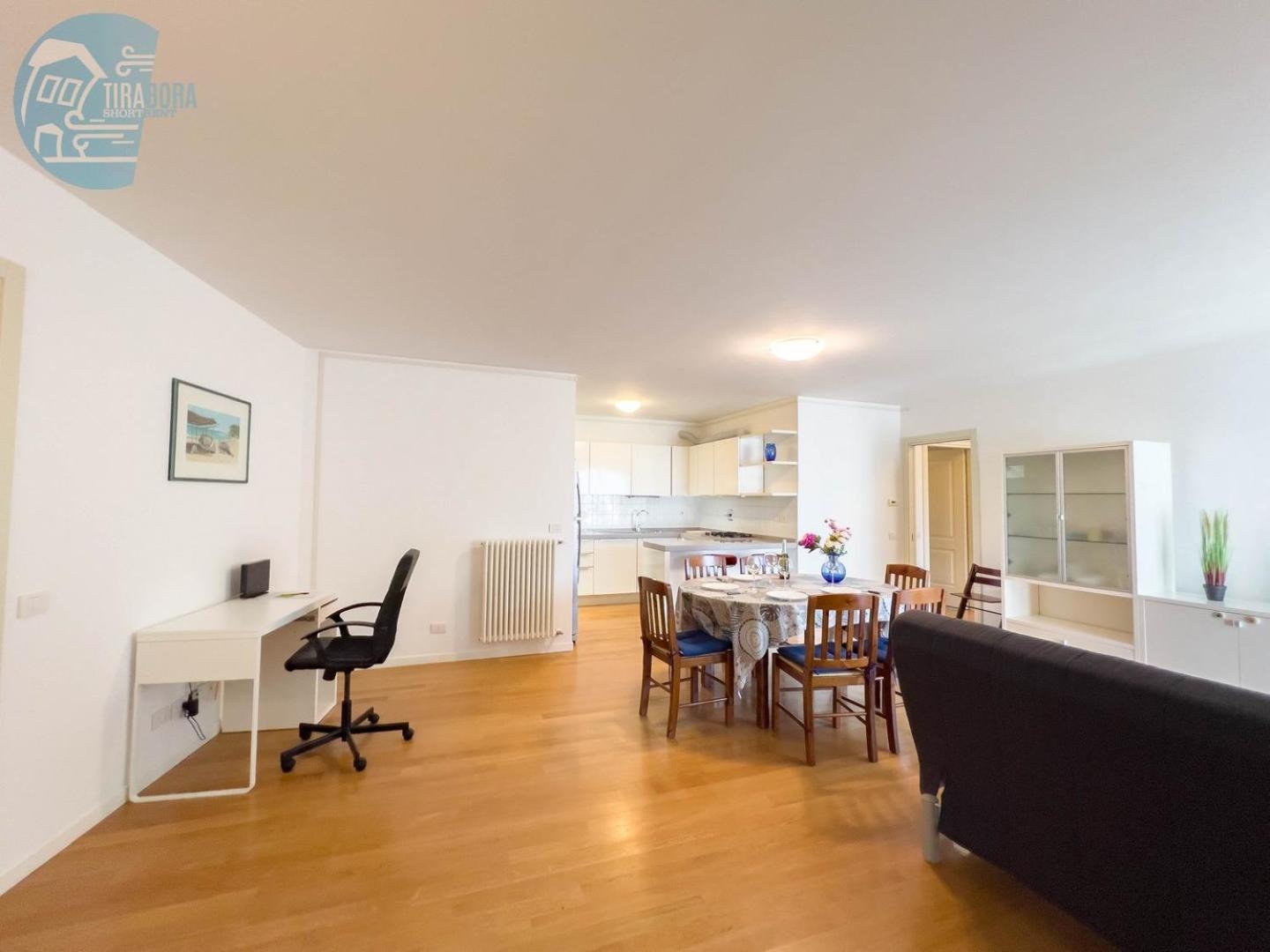 Cattedrale 5 Tirabora Short Rent Daire Trieste Dış mekan fotoğraf