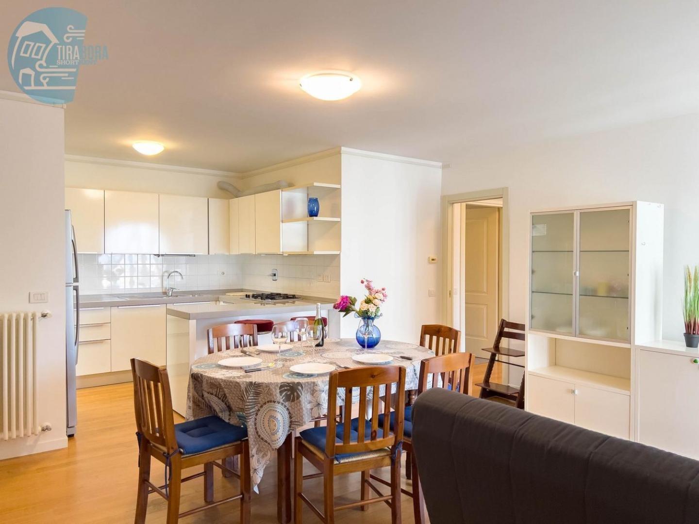 Cattedrale 5 Tirabora Short Rent Daire Trieste Dış mekan fotoğraf