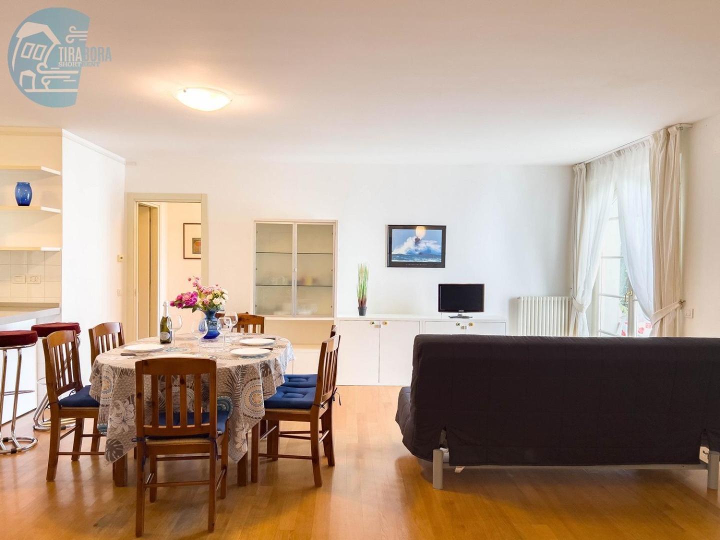 Cattedrale 5 Tirabora Short Rent Daire Trieste Dış mekan fotoğraf