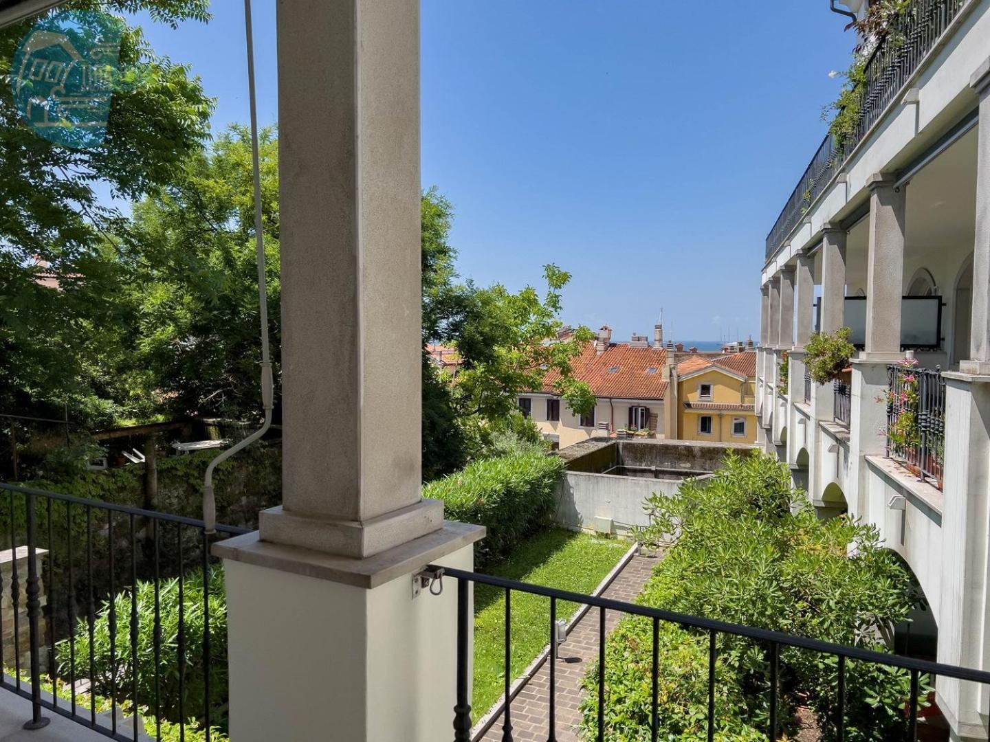 Cattedrale 5 Tirabora Short Rent Daire Trieste Dış mekan fotoğraf
